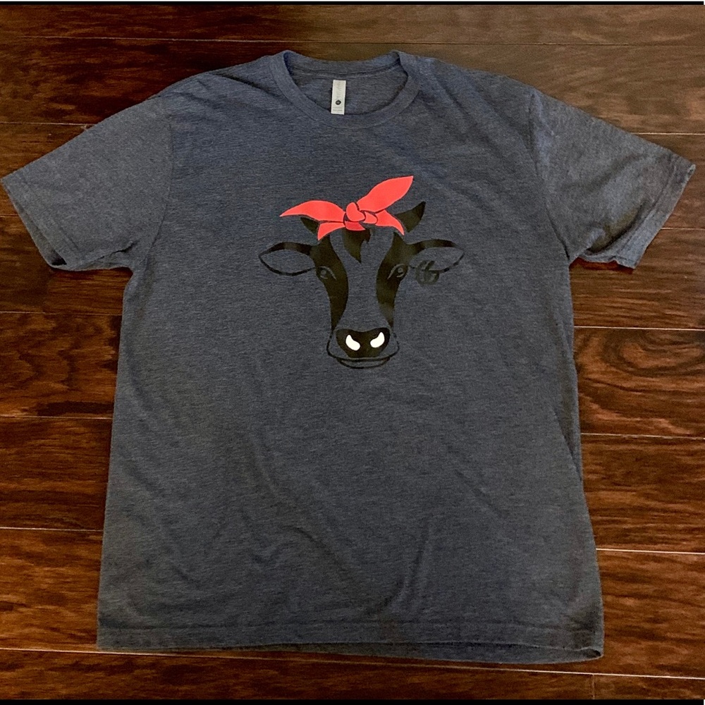 🐮Cow Bandana Shirt! Size Large $8